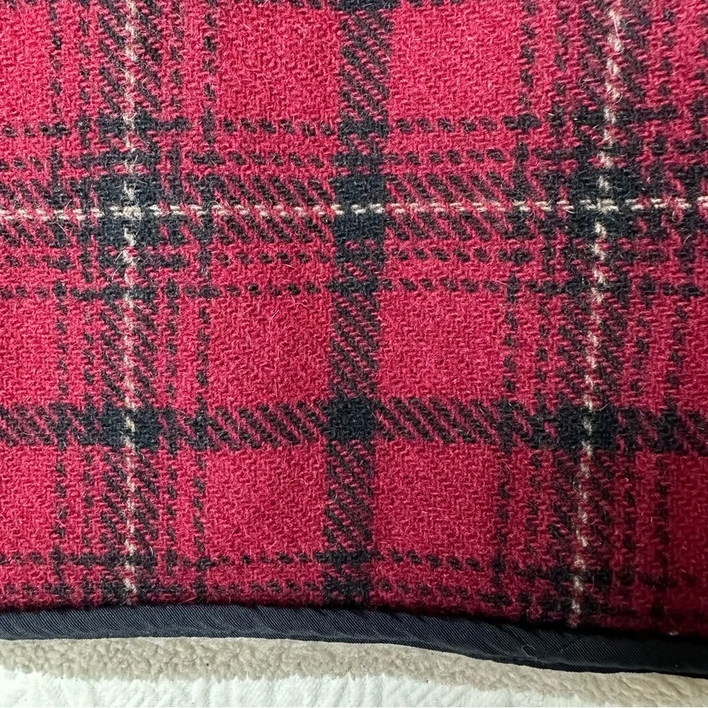Woolrich reposhing this